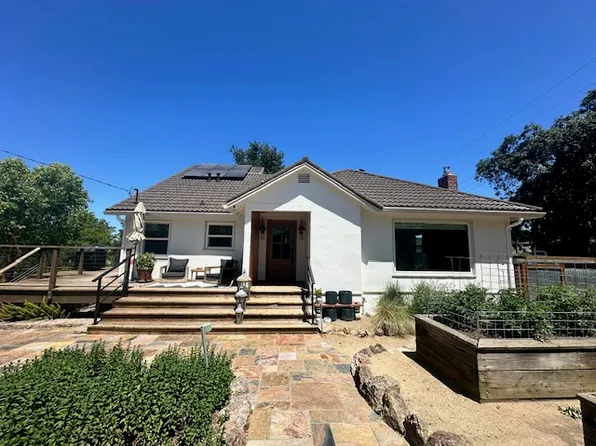 1028 Summit Ave #A, Napa, CA 94559