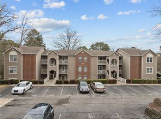 698 Bartons Landing Pl APT 12, Fayetteville, NC 28314