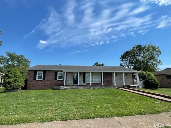 7 Hillcrest Dr, Fredericktown, MO 63645