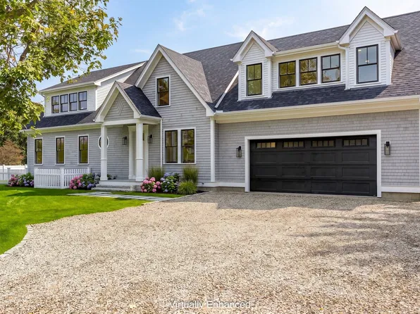 10 Notre Dame Ave, Harwich Port, MA 02646