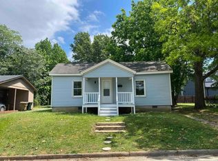 215 S Ellington St, Clayton, NC 27520