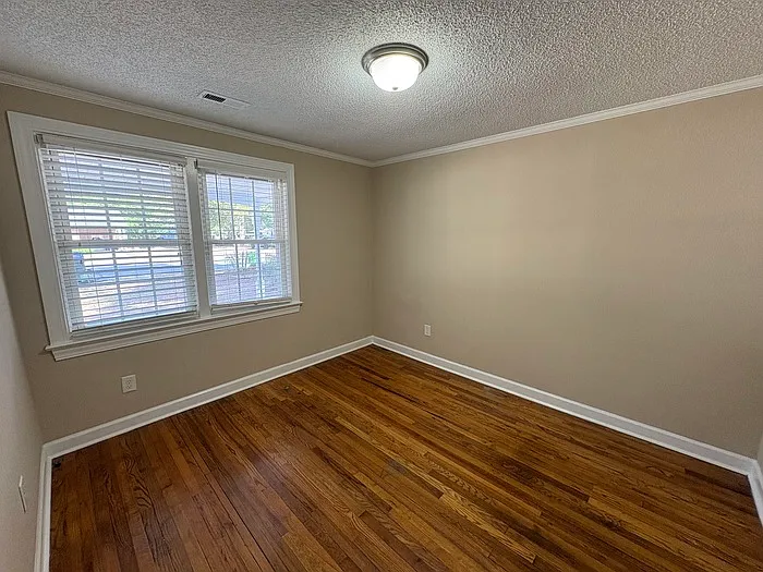 2726 Church St — Photo 3