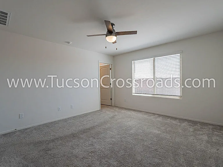 10611 Halsey Dr — Photo 29