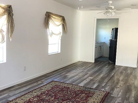 Front room/dining room
