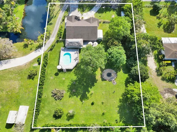 9701 SW 55th Court, Cooper City, FL 33328