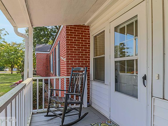3rd image of 1714 Rose Street