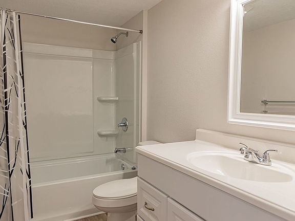 4th image of 628 W Central Ave #626