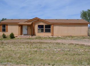24470 N Cleveland St, Paulden, AZ 86334
