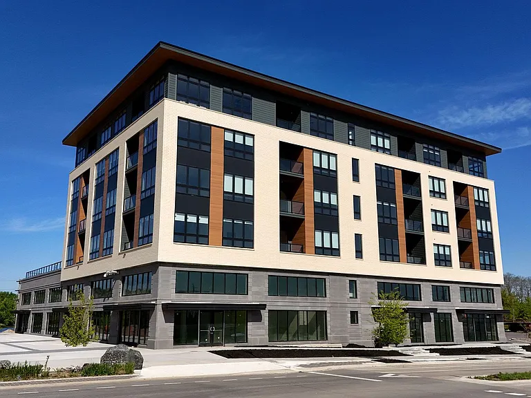 Brand New - War Eagle Apartments in the River Point District — Photo 2
