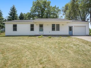 1724 Kreft St NE, Grand Rapids, MI 49525