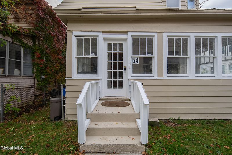 2nd image of 52-54 Southern Boulevard #2