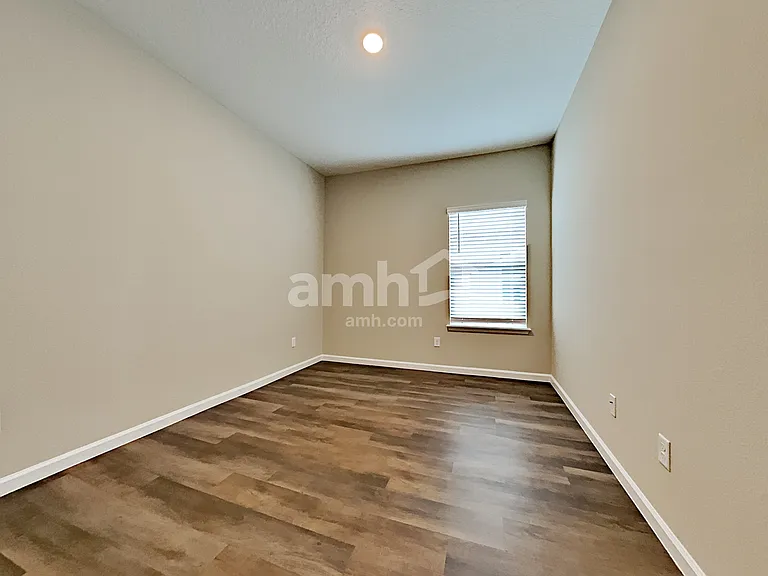 76 Spruce Point — Photo 17