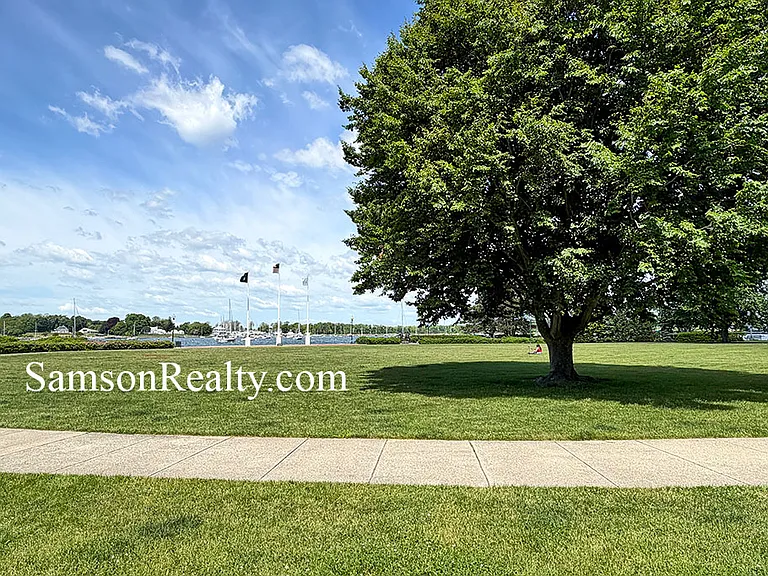 410 Thames St #2 — Photo 5