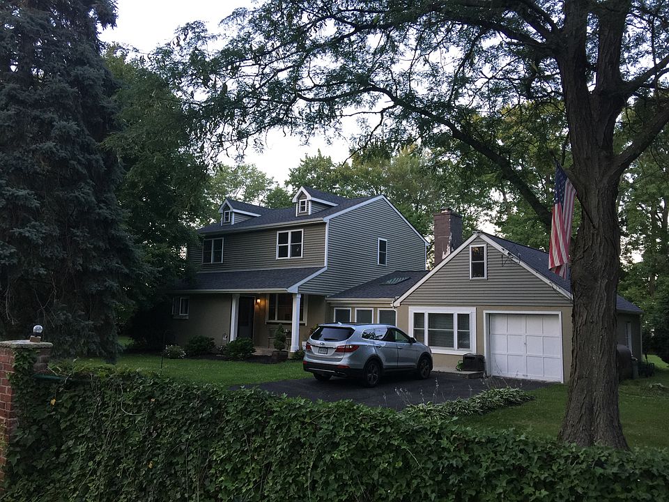 2nd image of 1167 Center St