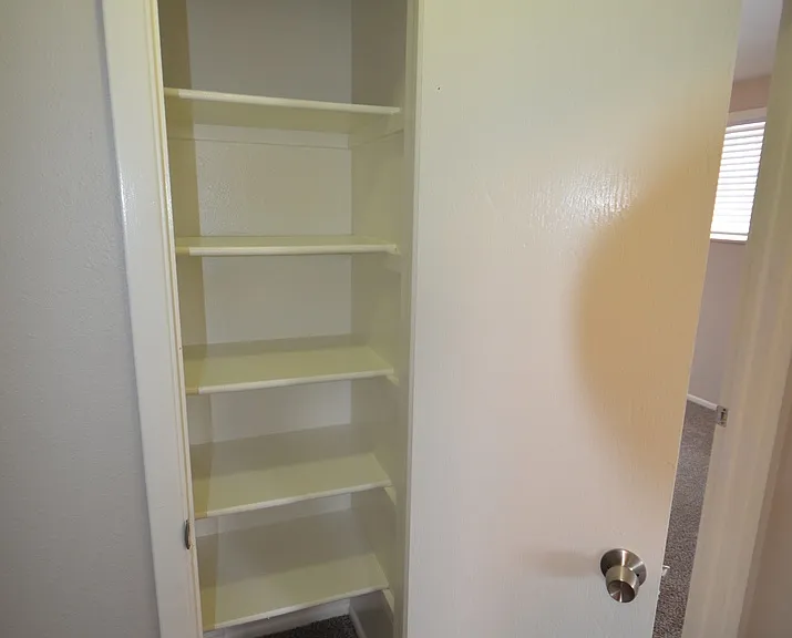 5327 S Fox St — Photo 9