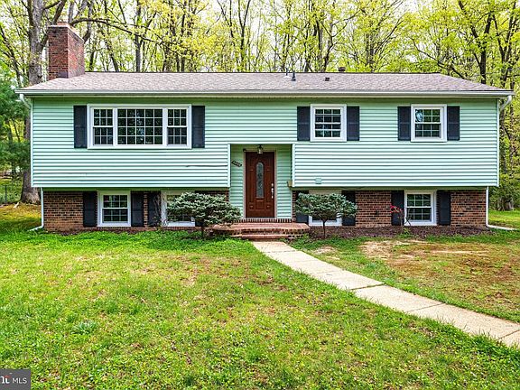 2nd image of 4409 Glenn Rose St