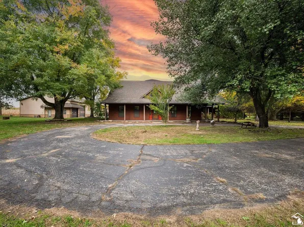 17562 Ida West Rd, Petersburg, MI 49270
