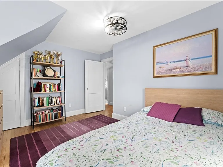 40 Lake Shore Rd — Photo 34