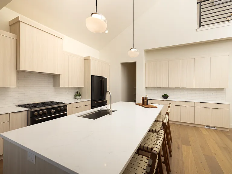 1285 Lasso Trl — Photo 5