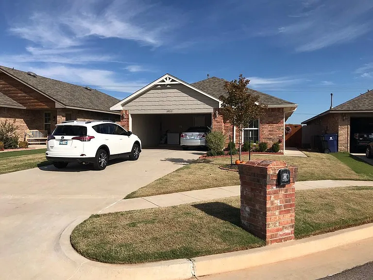 19712 Serenade Way — Photo 1