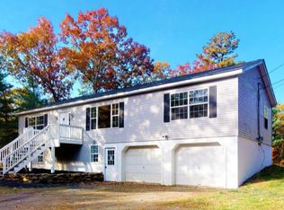 161 Lakewood Dr, Milford, PA 18337