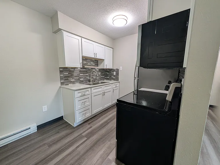 6110 Monroe St #15 — Photo 9