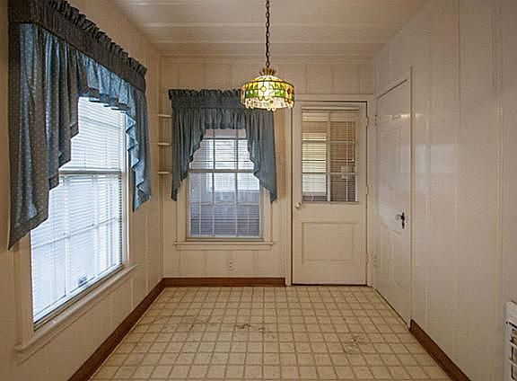 5th image of 2615 Marvin Ave