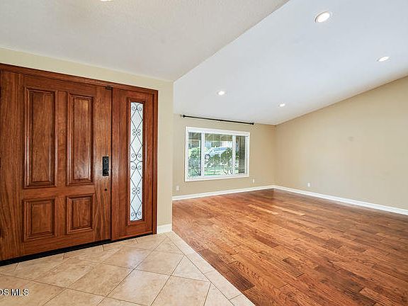 5th image of 924 Evenstar Ave
