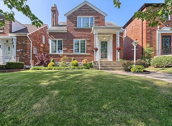 4th image of 6524 Oleatha Ave