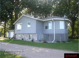 17498 Lakeside Rd, New Ulm, MN 56073