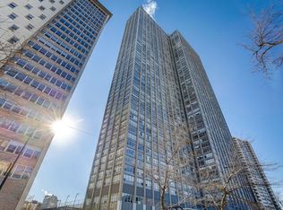 655 W Irving Park Rd APT 1713, Chicago, IL 60613