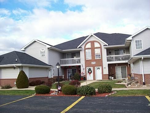 1st image of 1254 Village Centre Dr Unit 5