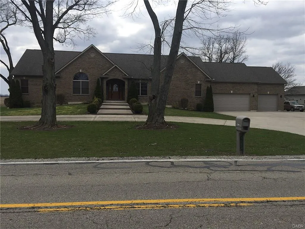 5200 Peters Rd photo 1