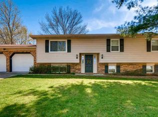 8599 Hanover Dr, Newburgh, IN 47630