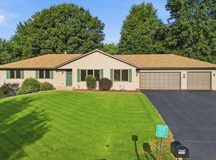 1247 W Soli Dr, Oregon, IL 61061