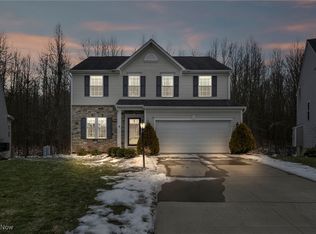 9012 Fallen Timber Trl, North Ridgeville, OH 44039