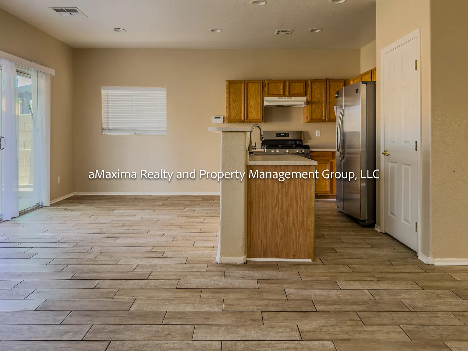 3824 Hollycroft Drive - 1 — Photo 4
