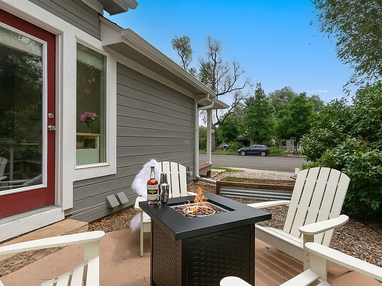 455 N Sherwood St — Photo 26