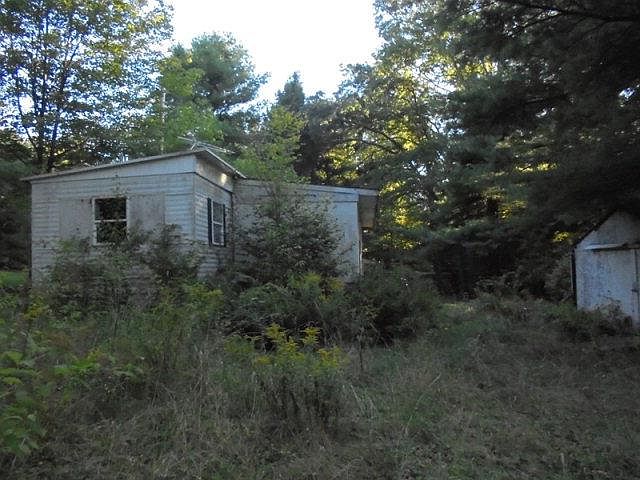 2nd image of 324 Dead End Rd
