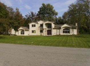 30810 Embassy St, Beverly Hills, MI 48025