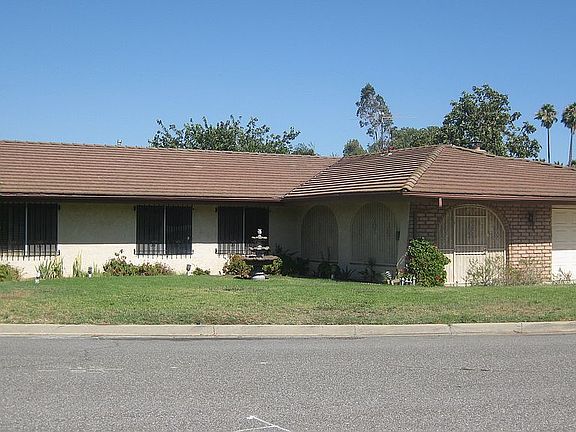 2nd image of 4363 Cedar Ave