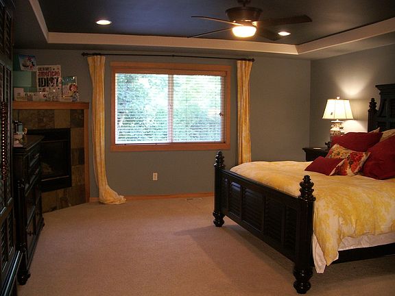 Master/King Size Bedroom, gas fireplace, remote ceiling fan, with Master Suite