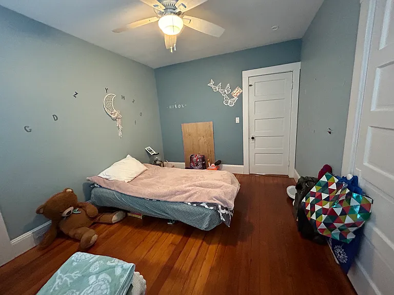 10 Abbott St #1 — Photo 19