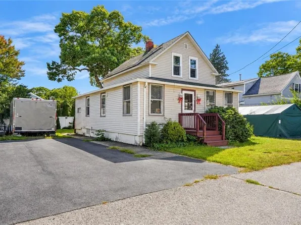 70 Northup St, Warwick, RI 02889