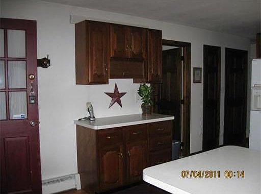 3rd image of 15 Parkhurst Dr