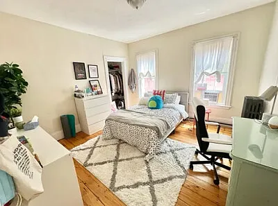 53 Hillside St #3A — Photo 2