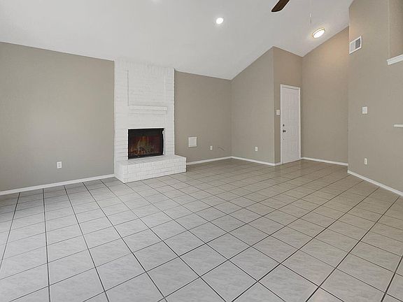 2nd image of 6620 Soledad Dr