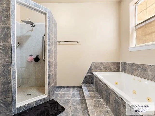 6045 Danubio Ct — Photo 12