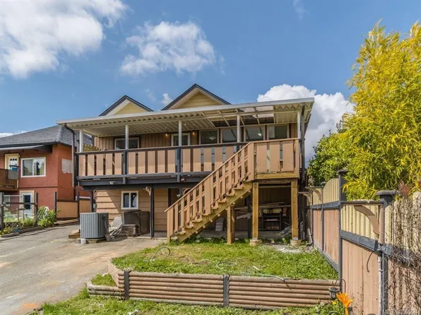 18 Gillespie St S, Nanaimo, BC V9R 4Y3