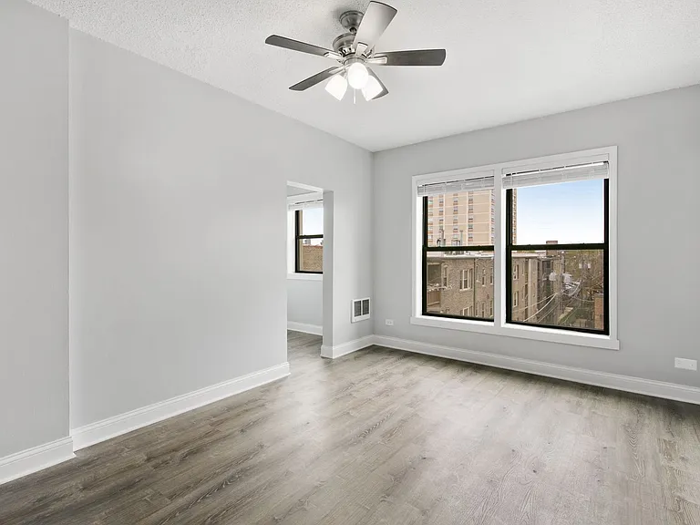 The Legacy HB at Clarendon Park — Photo 32
